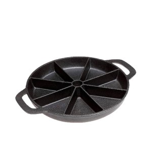 Cast Iron Cornbread Pan with 8 Slice Wedges
